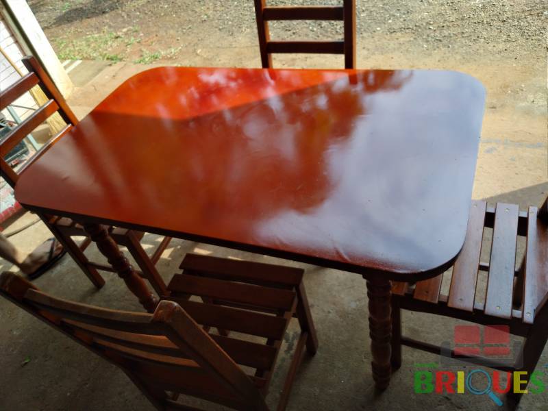 Mesa em Crissiumal